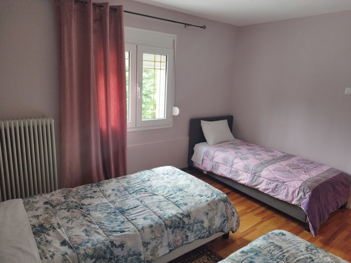 Bedroom 4, Kastraki House with a view, Thessaly