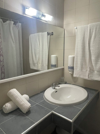Bathroom 3, Hotel Dionyssos, Thessaly