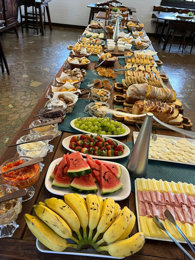 Food & Drinks