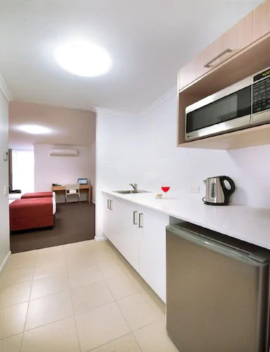 Bedroom 4, The Edge Apartment Hotel, Rockhampton