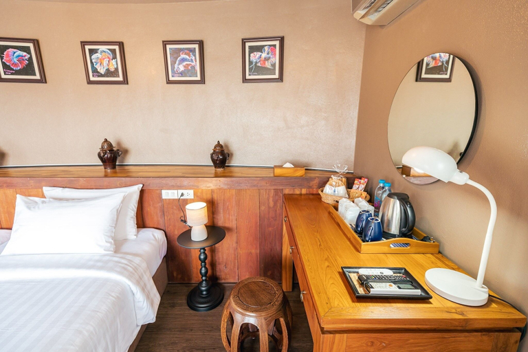 Bedroom 13