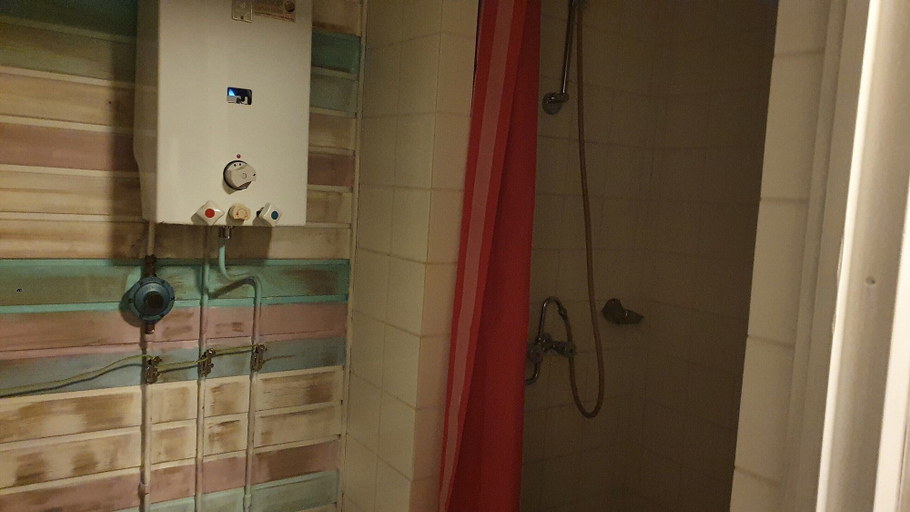 Bathroom 3, Lanklaar Chalet with Garden, Limburg