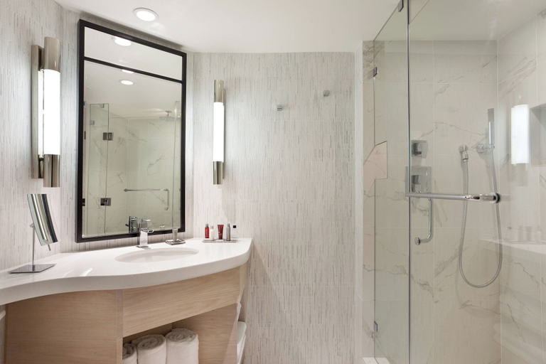 Bathroom 5, Marriott Stanton South Beach, Miami-Dade