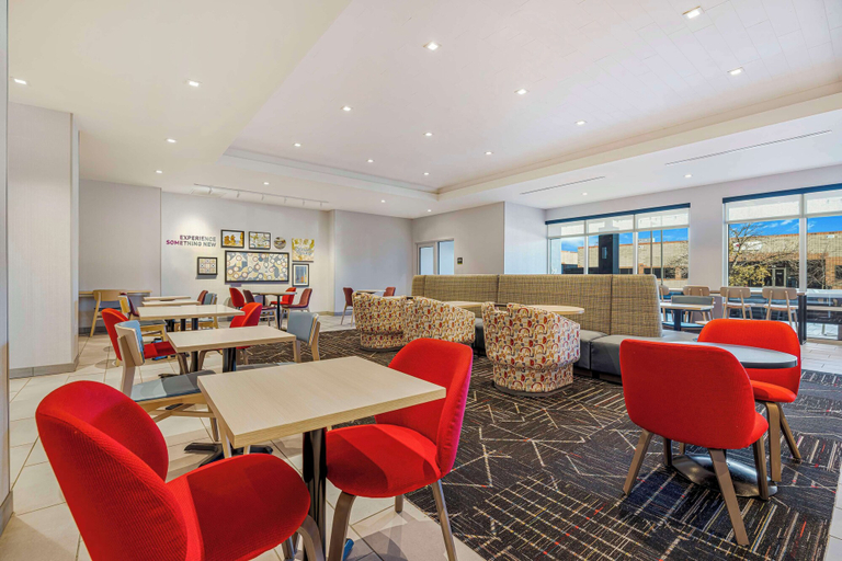 Food & Drinks 5, Home2 Suites By Hilton Colorado Springs Airport, El Paso