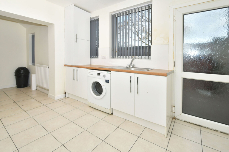 Bathroom 3, Townhouse @ Hall O Shaw Street Crewe, Cheshire East