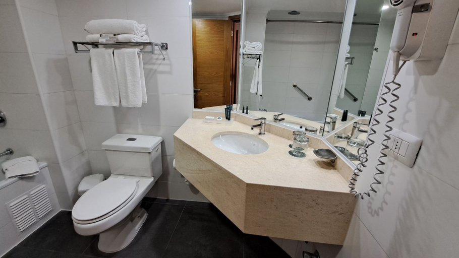 Bathroom 3, Hotel Diego de Almagro La Serena, Elqui