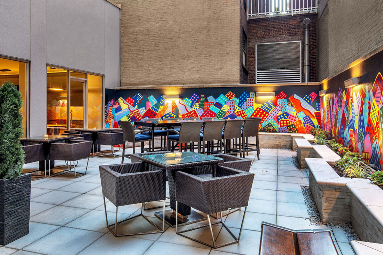 Food & Drinks 5, Courtyard New York Manhattan/Times Square West, New York