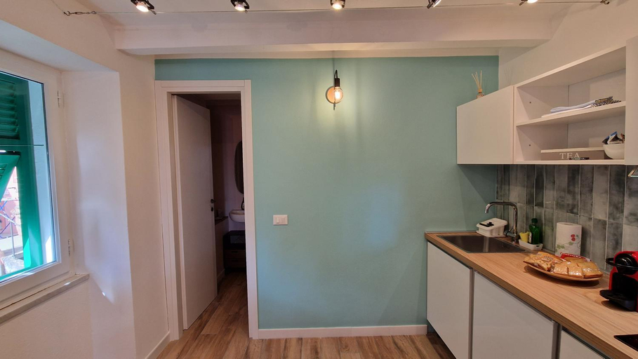 Dining Room 12