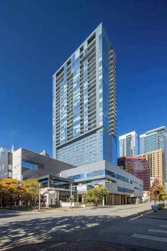 Exterior & Views 2, W Austin, Travis