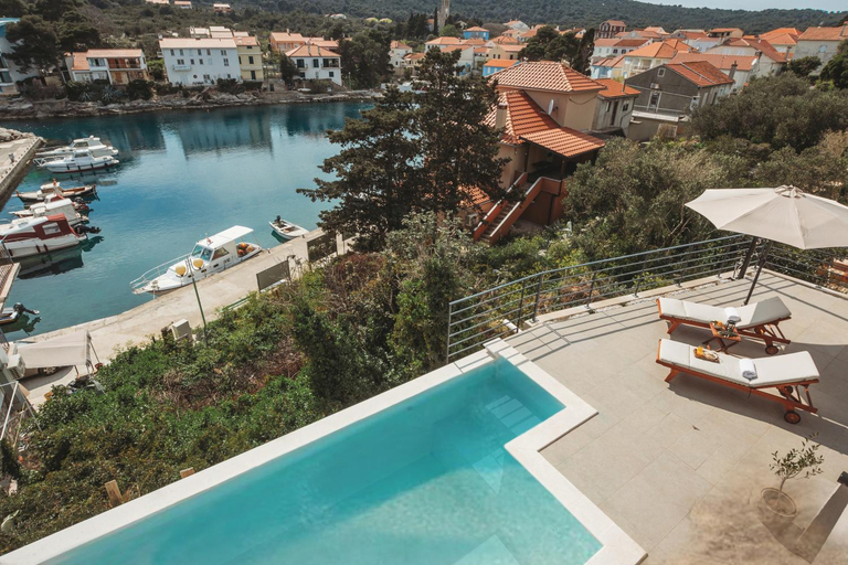 Sport & Beauty 2, SOL luxury residence near the beach with shared heated pool, Sali