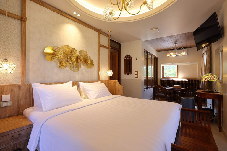 Bedroom 24