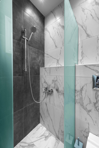 Bathroom 2, DeniZen Boutique Apartments, Nilie Hospitality MGMT, Central Macedonia