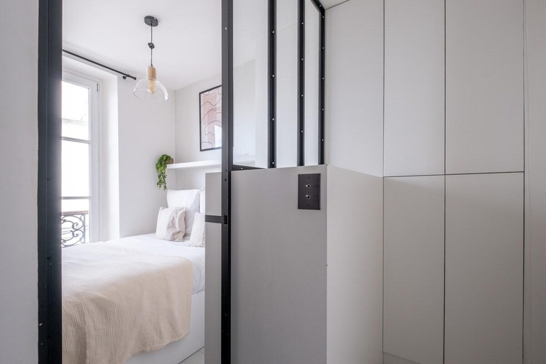 Bedroom 2, Fastueux Appartement au pied de Montmartre, Paris