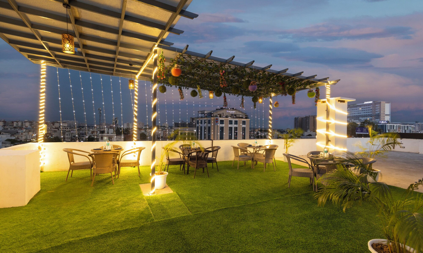 Food & Drinks 3, Hotel Glen Erica, Sahibzada Ajit Singh Nagar