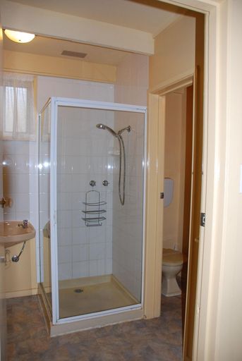 Bathroom 3, The Keith Motel, Melbourne