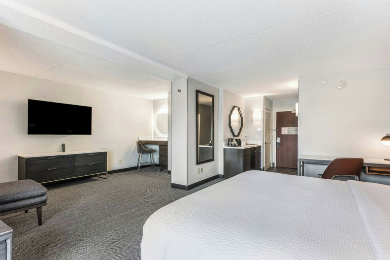 Bedroom 2, Courtyard by Marriott Rockaway Mount Arlington, Morris