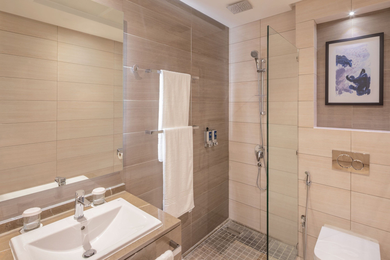 Bathroom 4, Four Points by Sheraton Jeddah Corniche, Jeddah