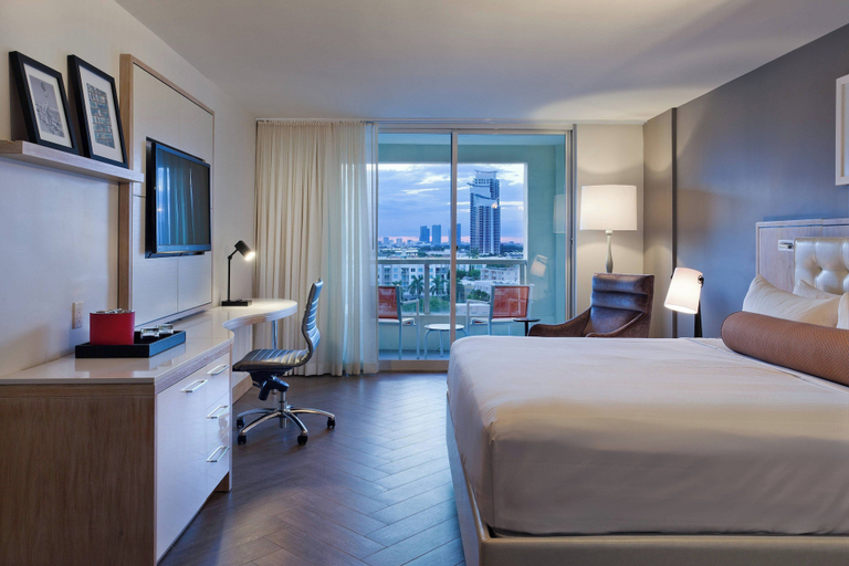 Bedroom 3, Marriott Stanton South Beach, Miami-Dade