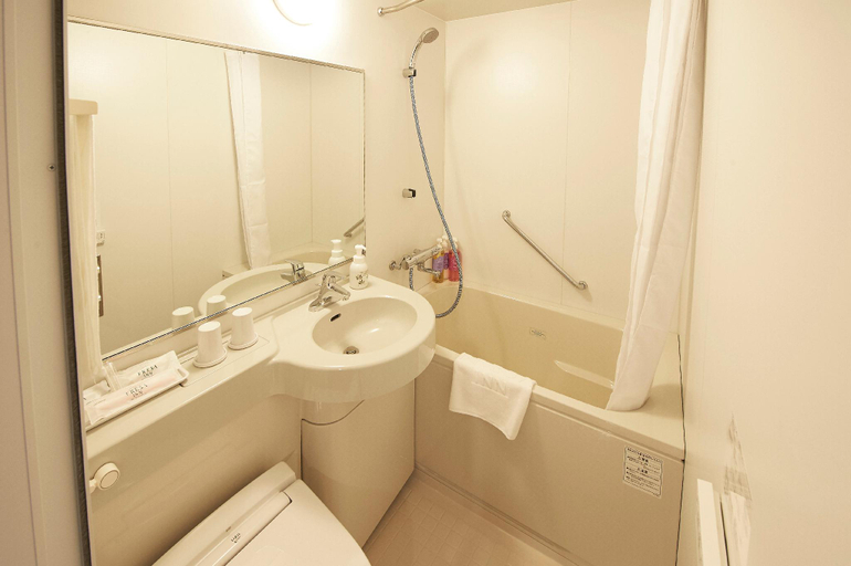Bathroom 3