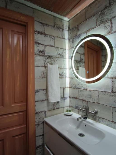 Others 5, APARTAMENTOS Los PECES MALAGA, Málaga