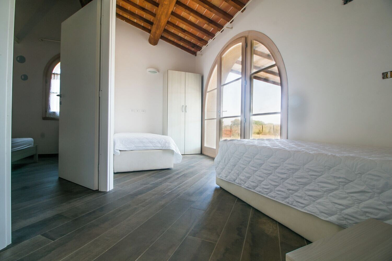 Bedroom 3, Fattoria Palazzeta Pet & Family Friendly, Livorno