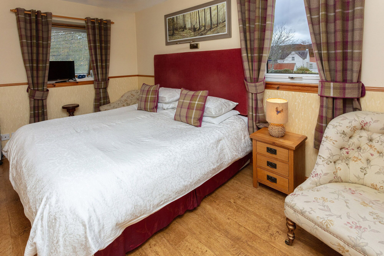 Bedroom 3, Creagan Guest House, Highland