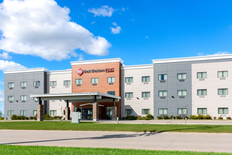 Exterior & Views 2, Best Western Plus Morden, Division No. 3
