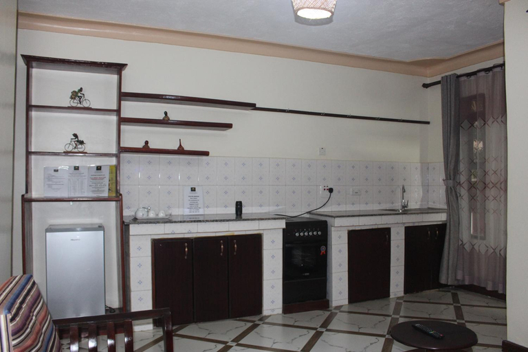 Others 2, Montane Safaris Hotel, Fort Portal
