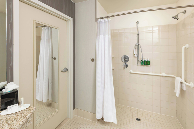 Bathroom 4, Courtyard by Marriott Santa Ana Orange County, Orange