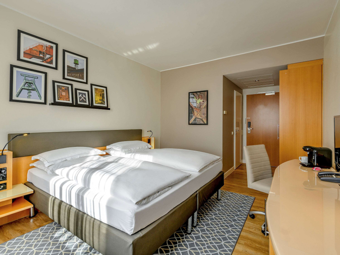 Bedroom 12