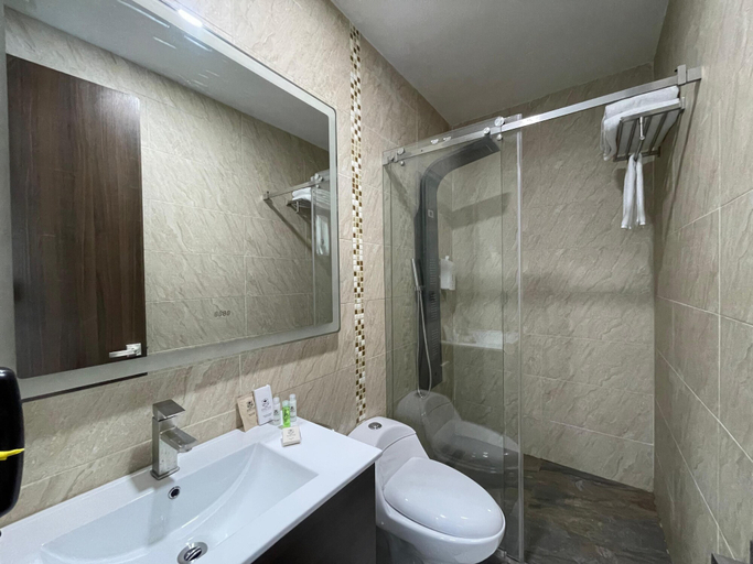 Bathroom 5, Hotel Real Elim International, Palmira