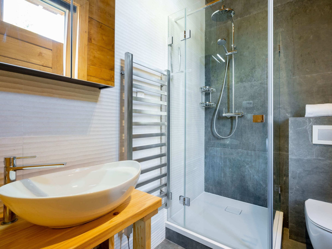 Bathroom 3, Chalet in Tauplitz with sauna in ski area, Liezen