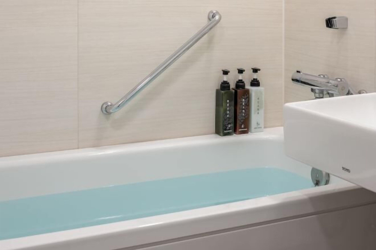 Bathroom 27