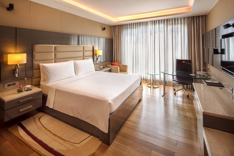 Bedroom 3, JW Marriott Mumbai Sahar, Mumbai Suburban