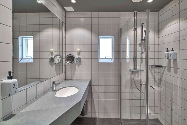 Bathroom 4, Scandic Mölndal, Mölndal
