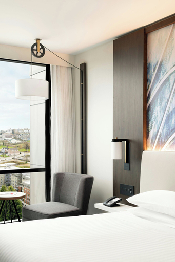 Bedroom 4, Marriott Tacoma Downtown, Pierce