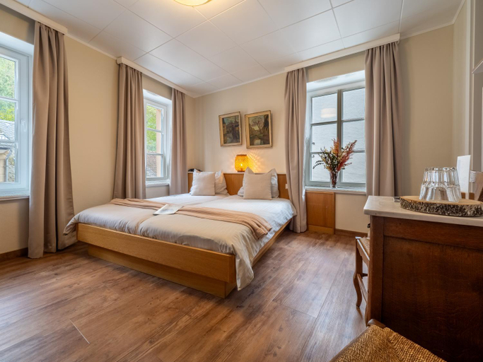 Bedroom 14