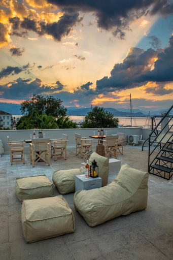 Others 3, Eudokia Pension, Peloponnese
