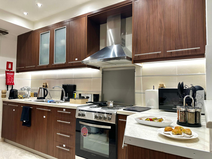 Others 4, Oasis Urban Apartment w/ Private Patio | Brand New, Crete