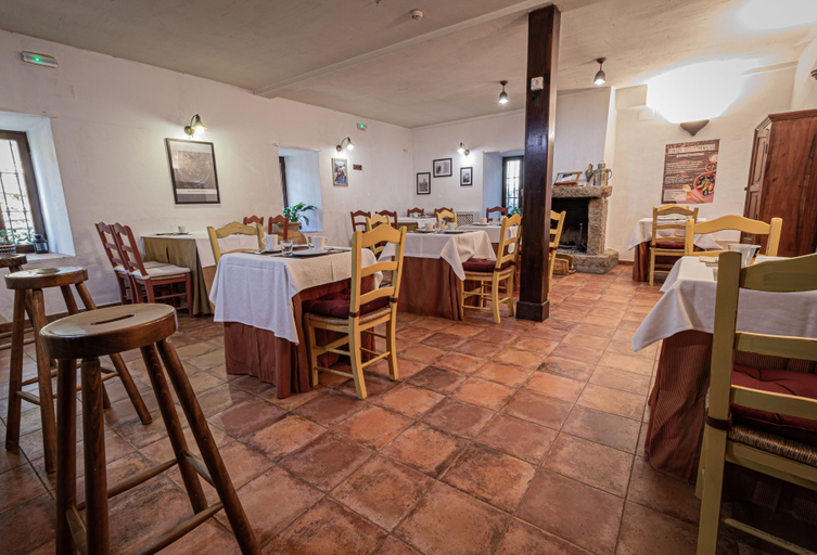Food & Drinks 5, Posada Pena Pintada by Vivere Stays, Madrid