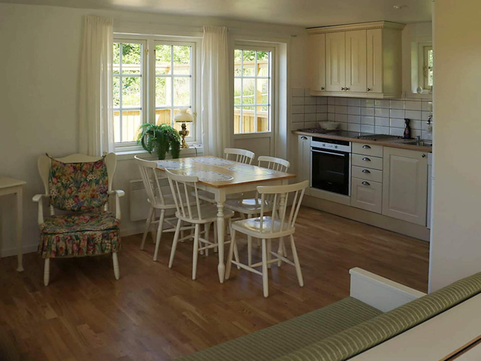 Others 4, Holiday Home in Vikbolandet, Norrköping