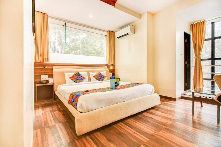 Bedroom 1, Fabhotel Axis International, Mumbai Suburban