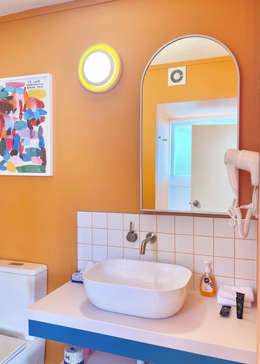 Bathroom 4, Mount Eden Motel, Waitakere