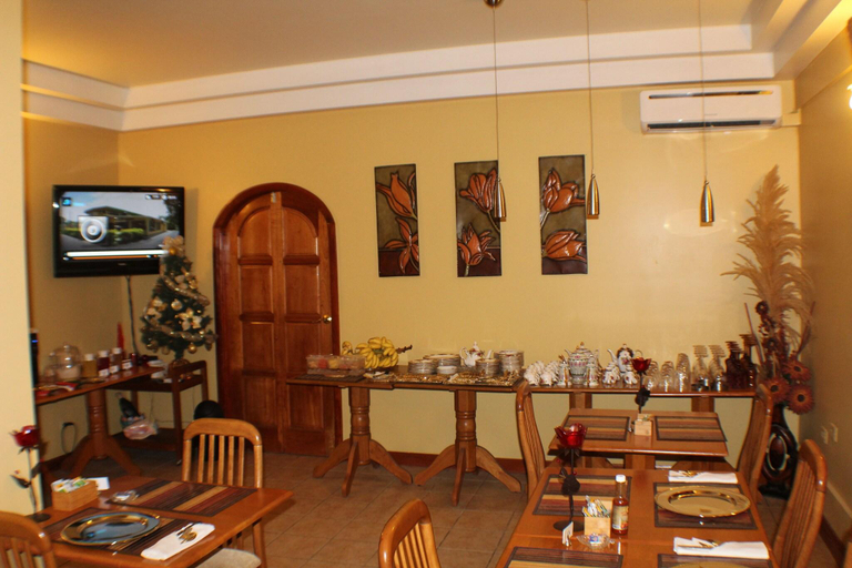 Food & Drinks 5, Native Abode