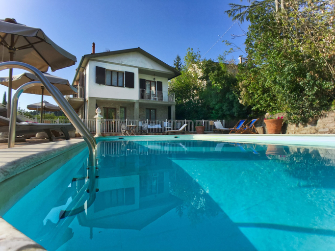 Exterior 2, Hillside Pool & Spa Retreat, Livorno