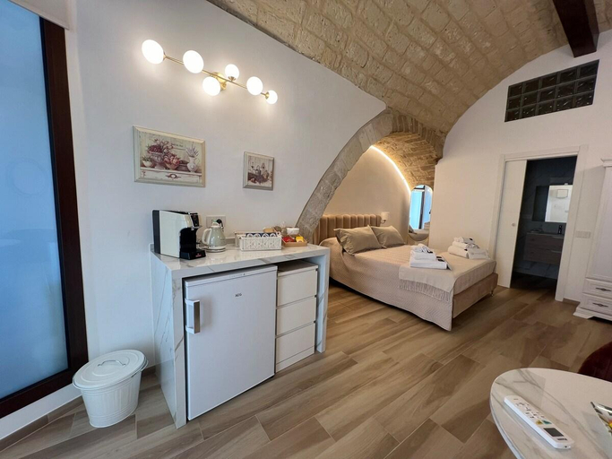 Others 5, Carola Luxury Room, Bari