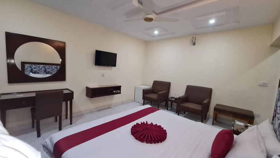 Bedroom 2, Hotel Executive Lodge, Bahawalpur