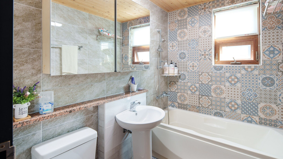 Bathroom 3, Jeju Brickninemansion, Jeju