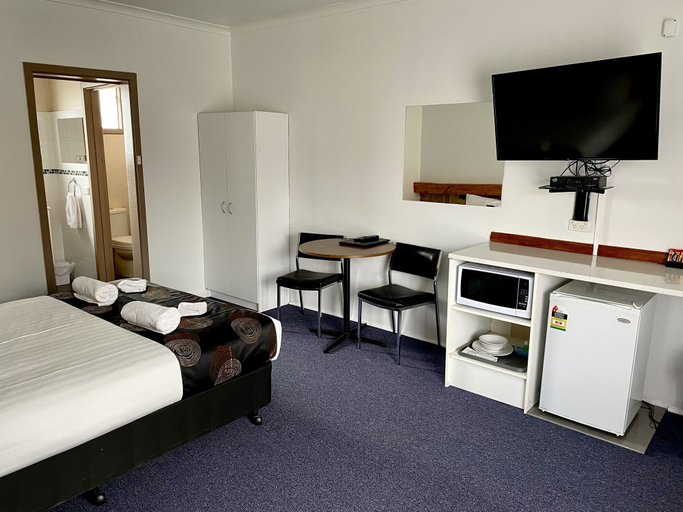 Bedroom 8