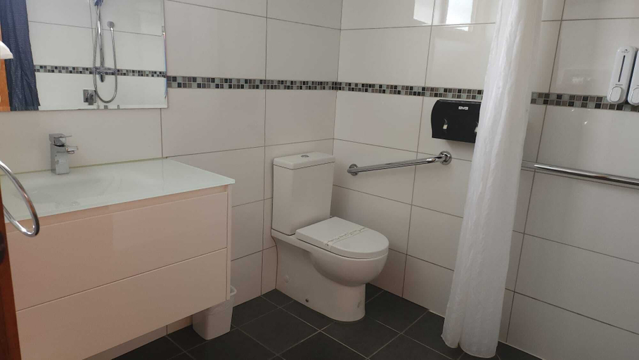 Bathroom 3